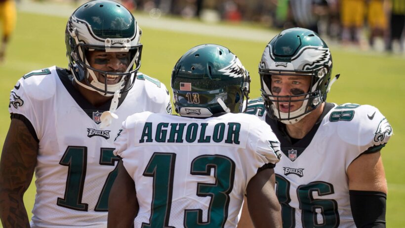 Eagles receivers celebrating