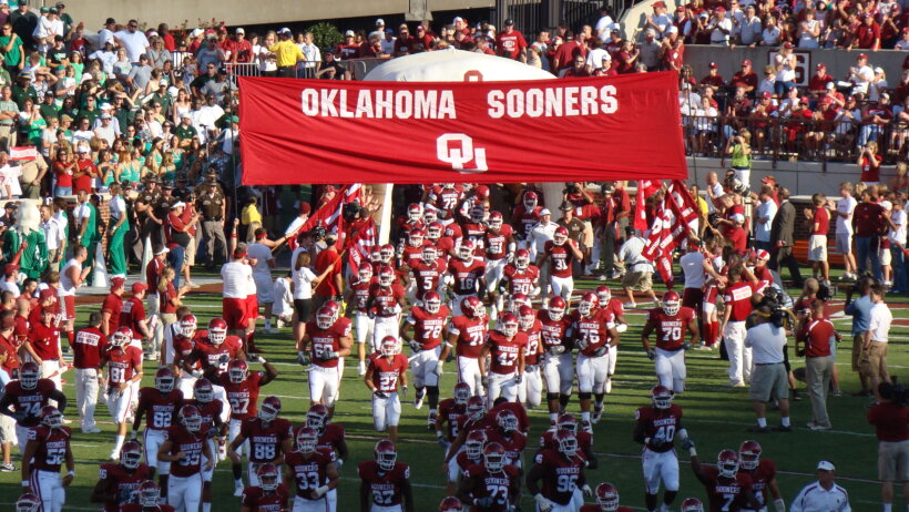 OU Sooners running onto the field
