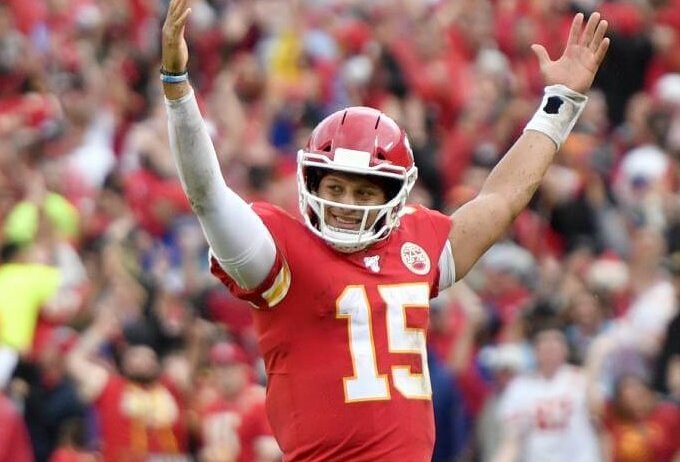 Patrick Mahomes celebrating