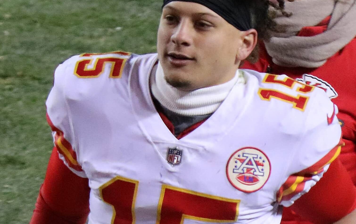 Patrick Mahomes walking on field