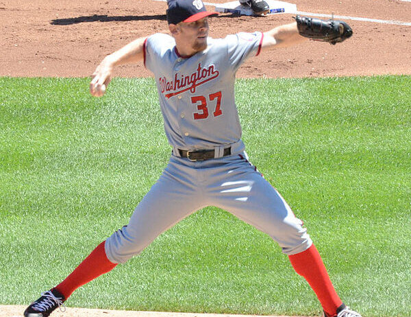 Stephen Strasburg throwing off the mound