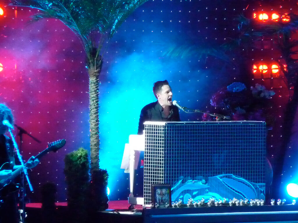 The Killers playing Madison Square Garden in 2009