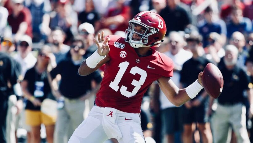 Alabama Crimson Tide QB Tua Tagovailoa throws the football