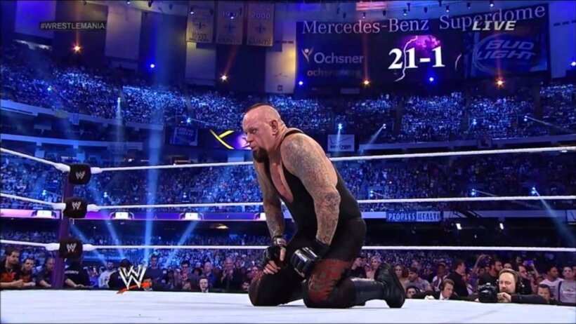 Undertaker suffers his first loss at Wrestlemania 30.