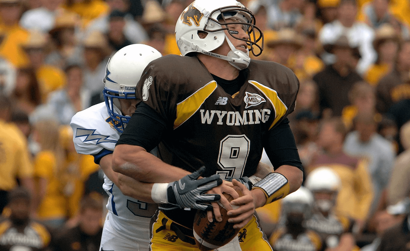 Wyoming QB getting sacked