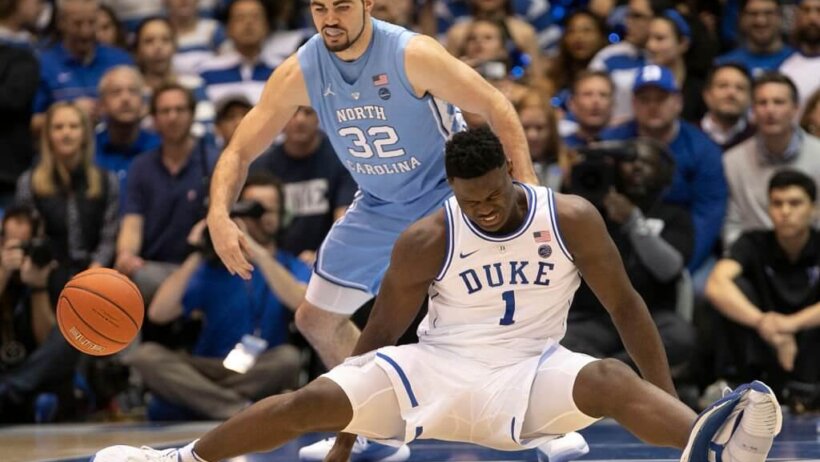 Zion Williamson falling against UNC
