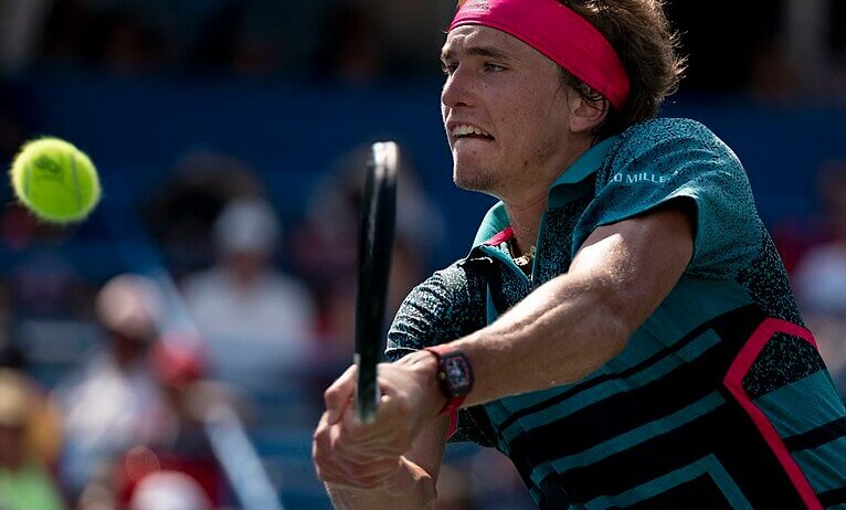 Alex Zverev hitting a forehand