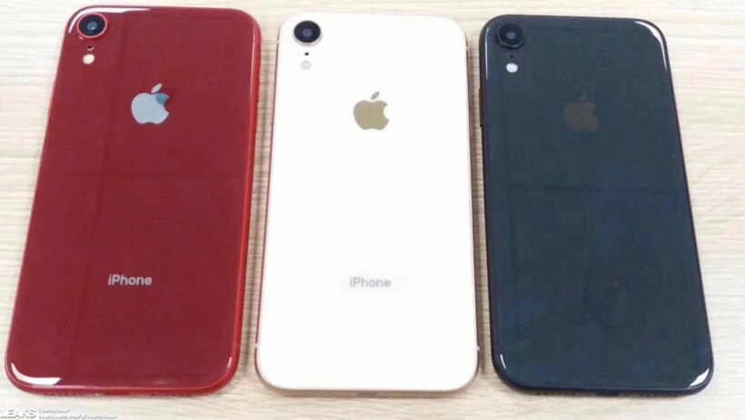 Leaked photo of the new iPhone in three different colors.