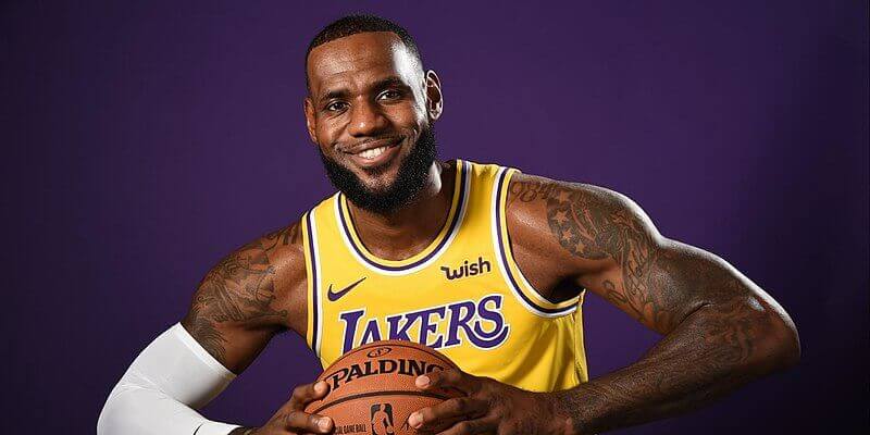 LeBron James posing with basketball
