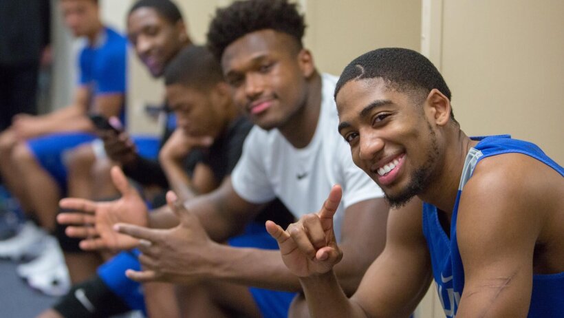 Buffalo Bulls stars CJ Massinburg and Nick Perkins