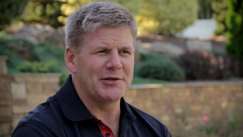 Bill Peters head shot