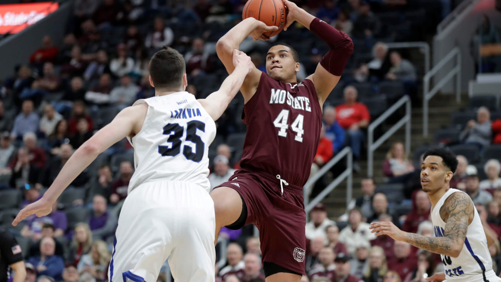Missouri State's Gaige Prim shooting a fade away