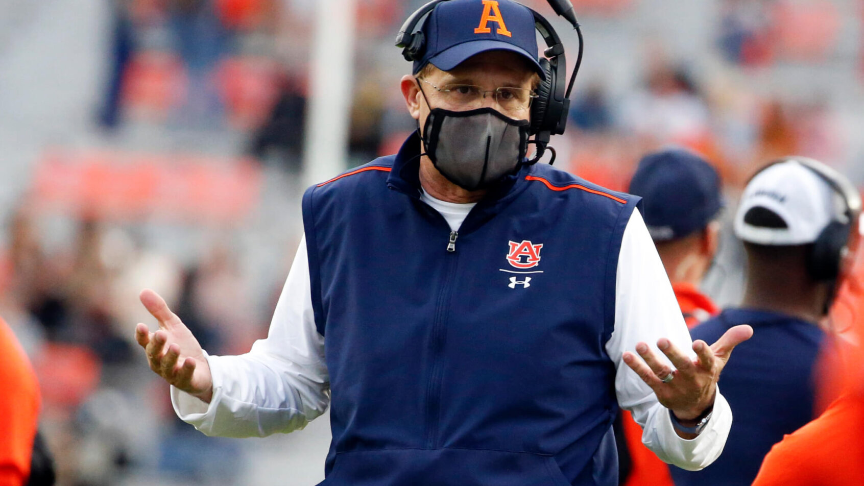 Gus Malzahn shrugs