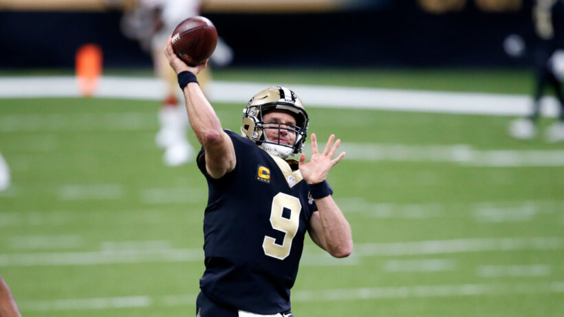 New Orleans Saints quarterback Drew Brees warming up his arm before a game.