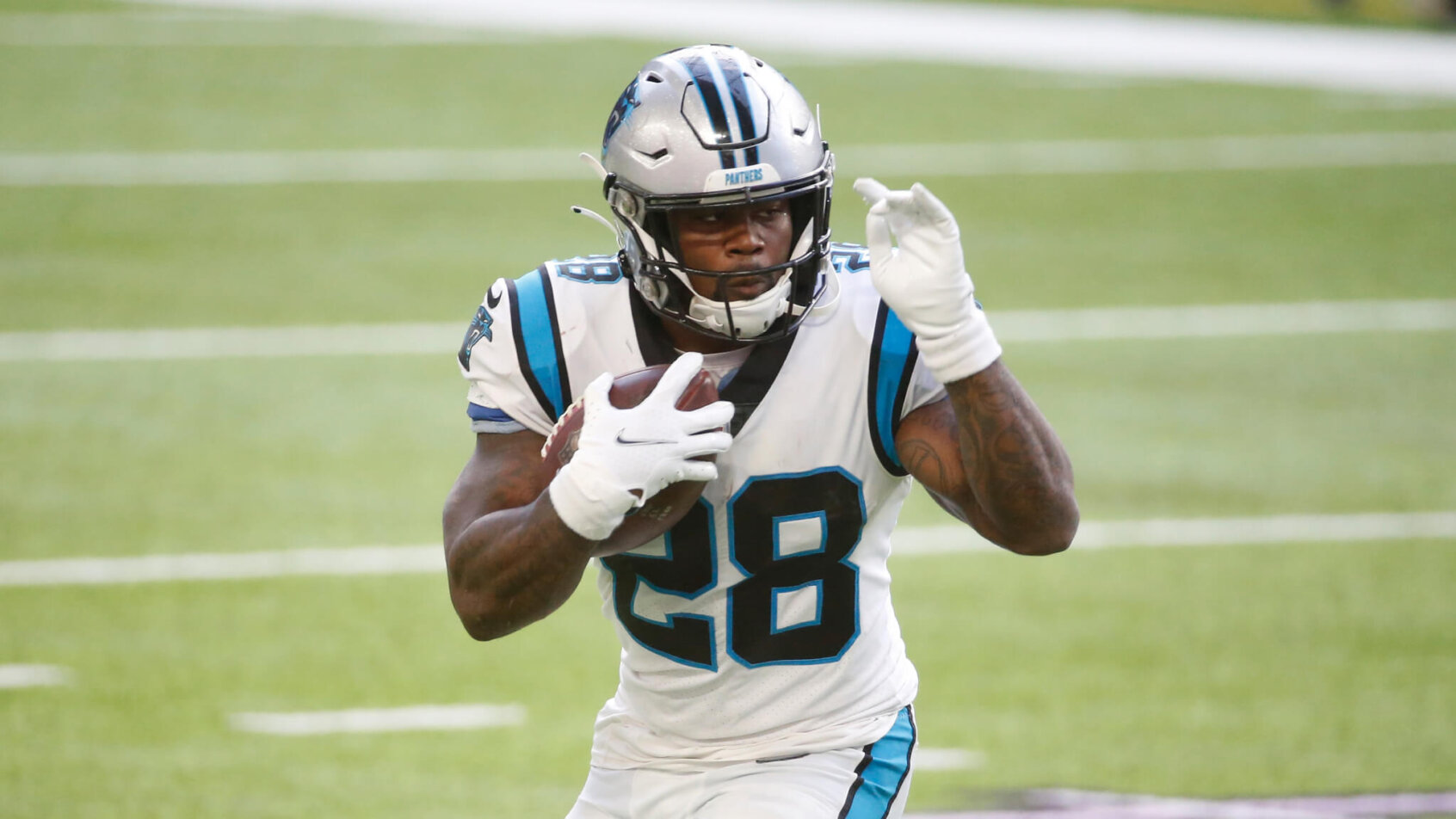 Mike Davis running