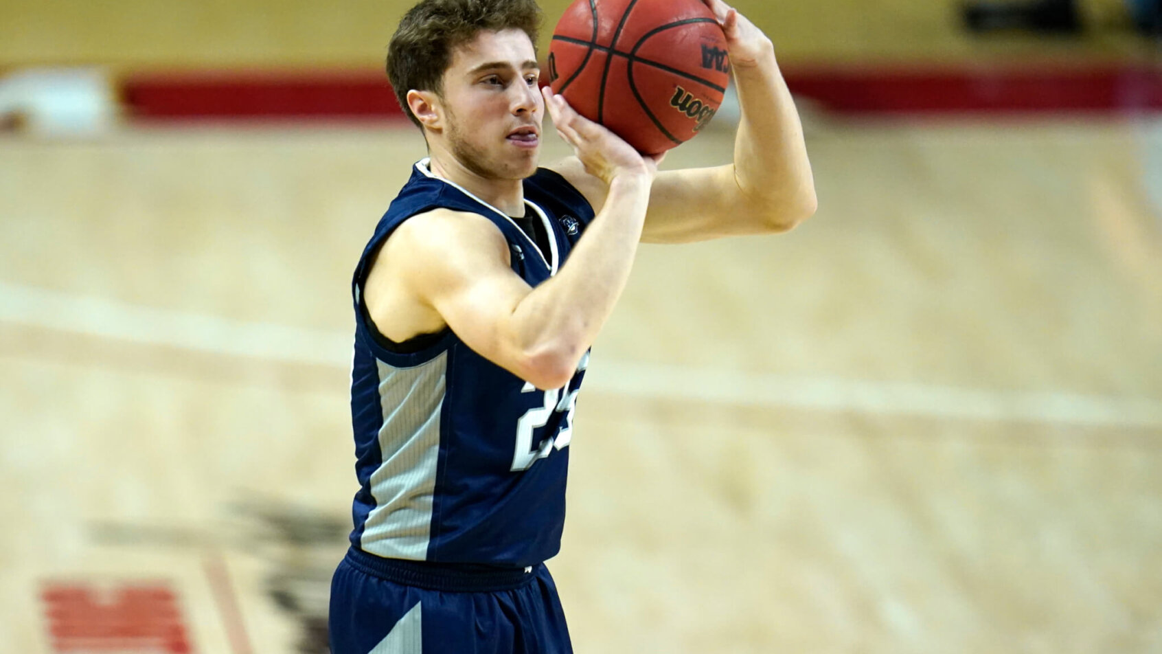 St. Peter's guard Doug Edert