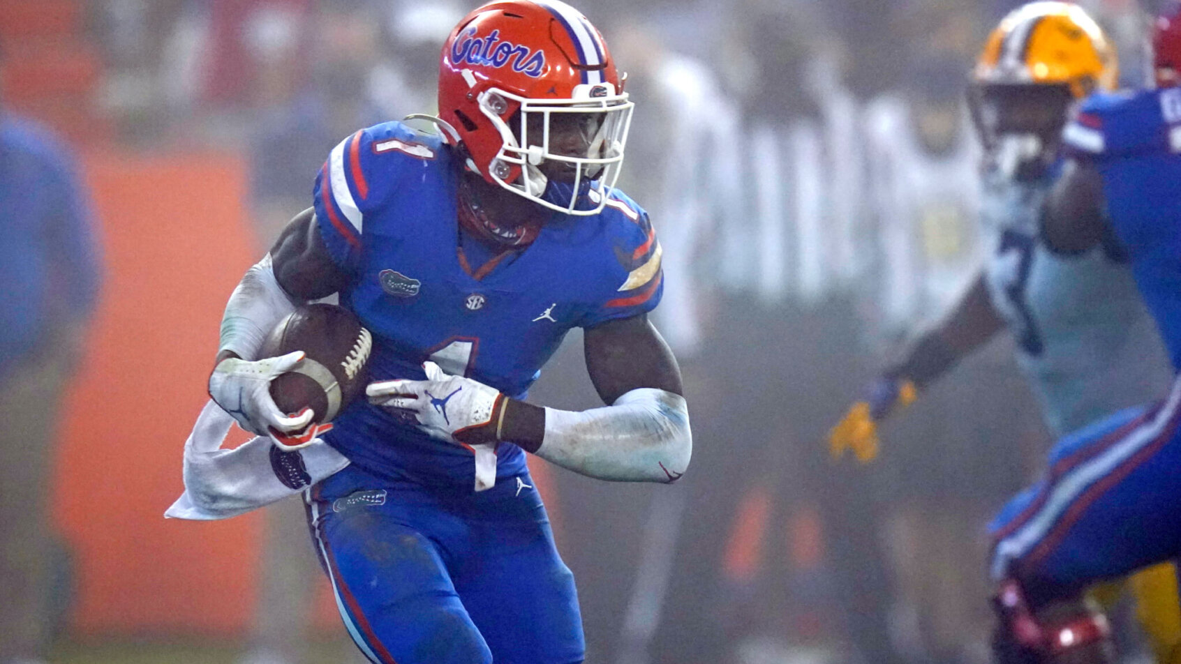Kadarius Toney running