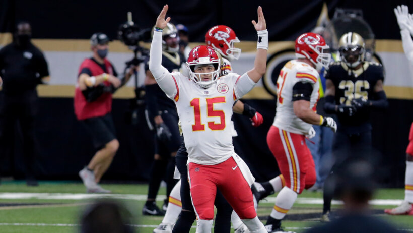 Patrick Mahomes signalling TD celebration