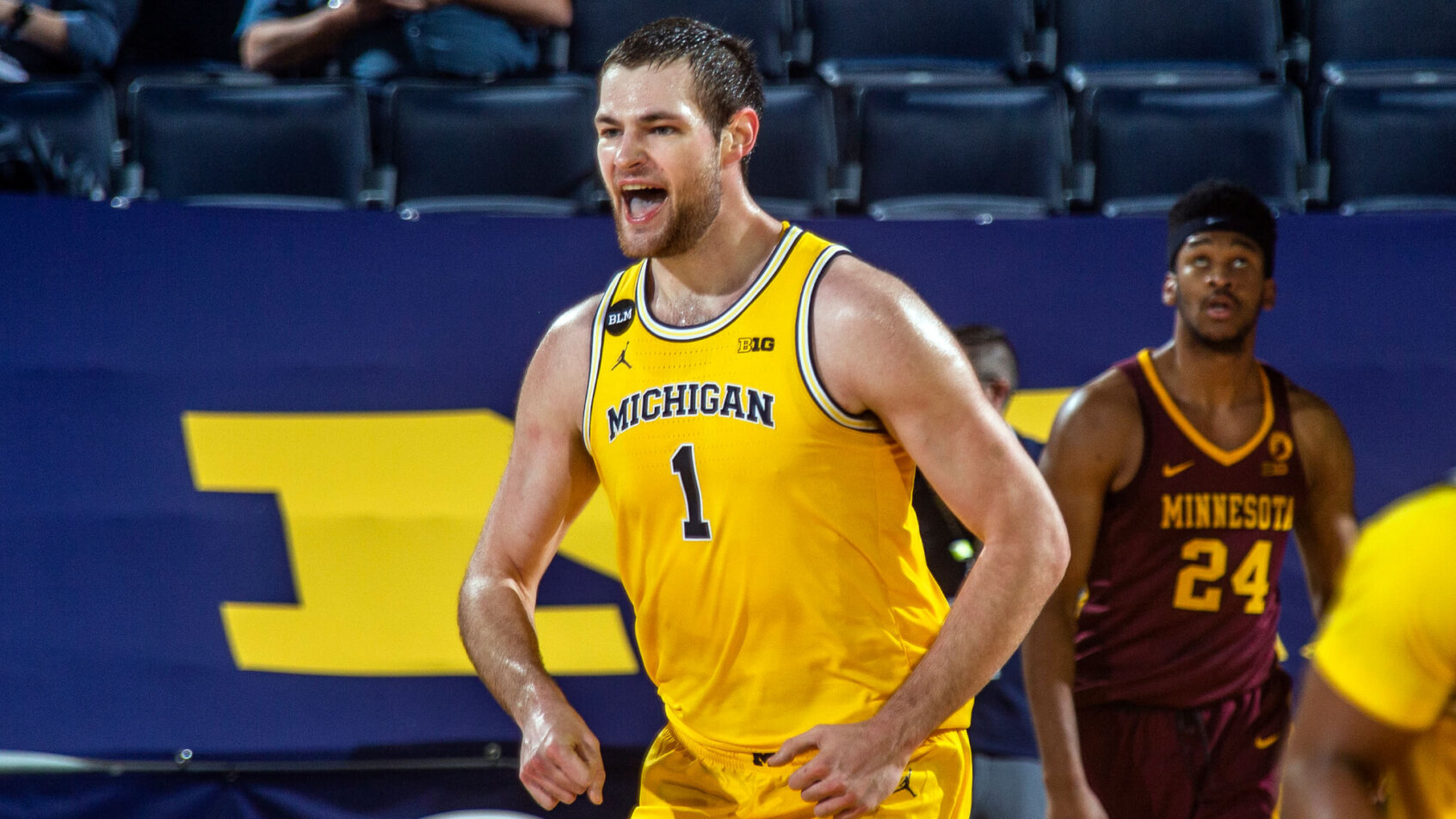 Hunter Dickinson Michigan Wolverines
