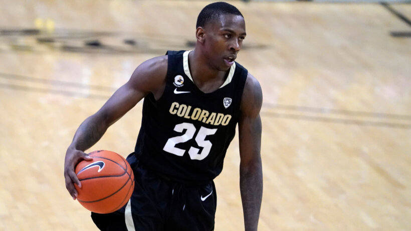 McKinley Wright IV dribbling ball