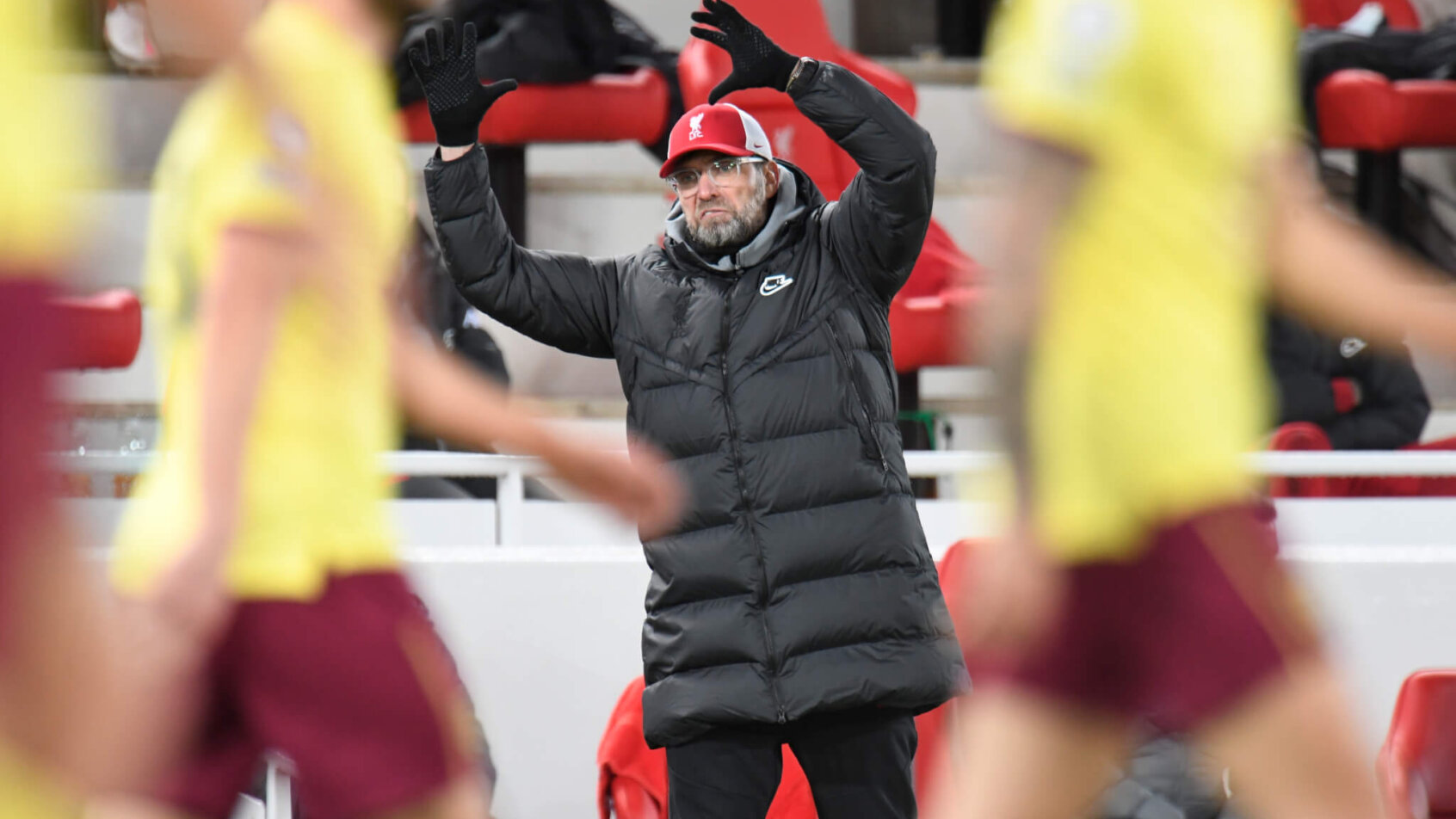 Jurgen Klopp arms in the air reaction