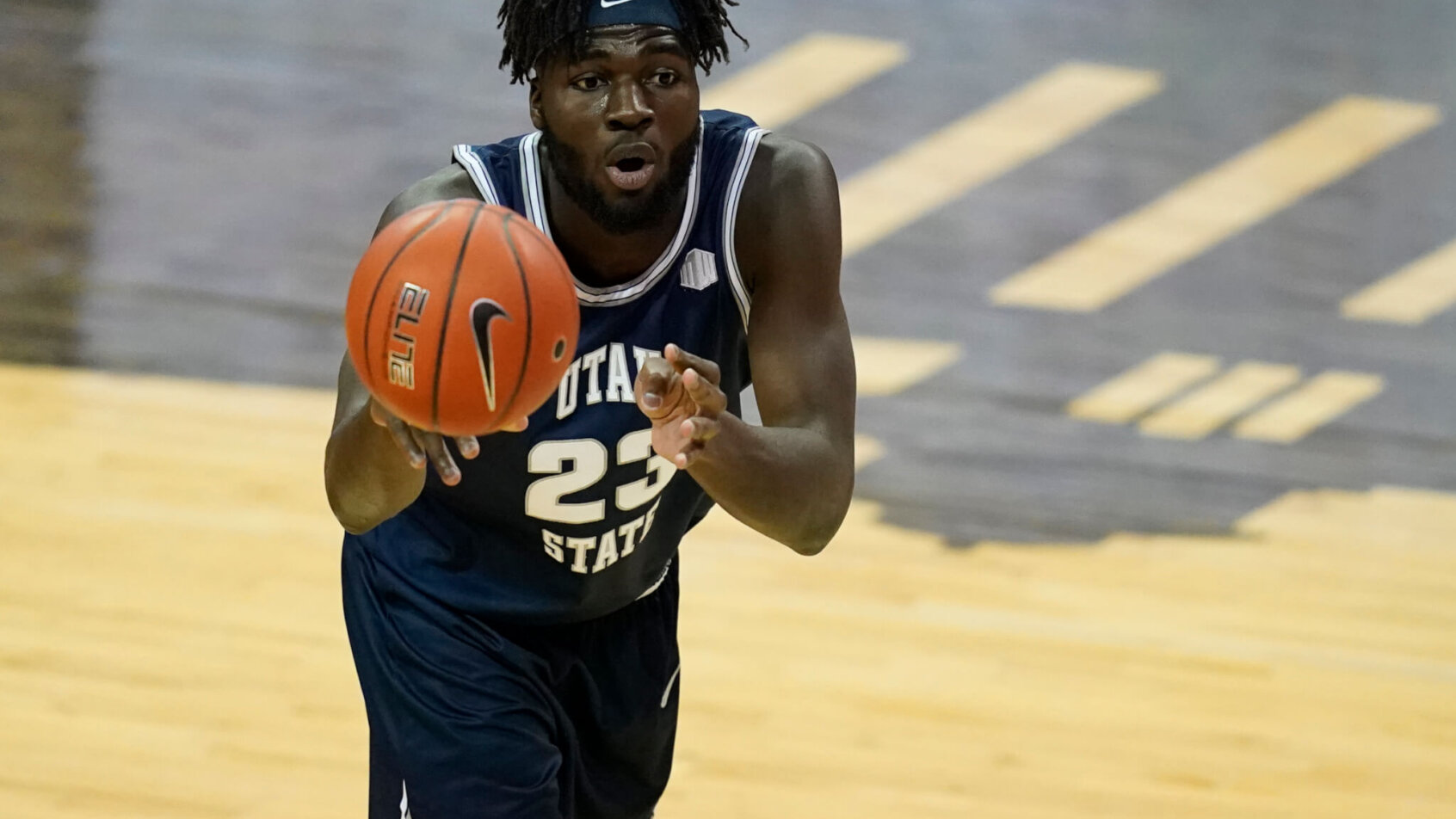 Neemias Queta Utah State Aggies