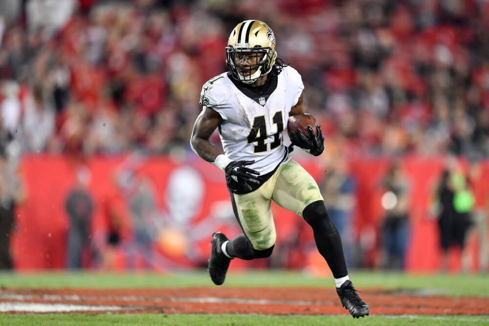 Alvin Kamara with the ball