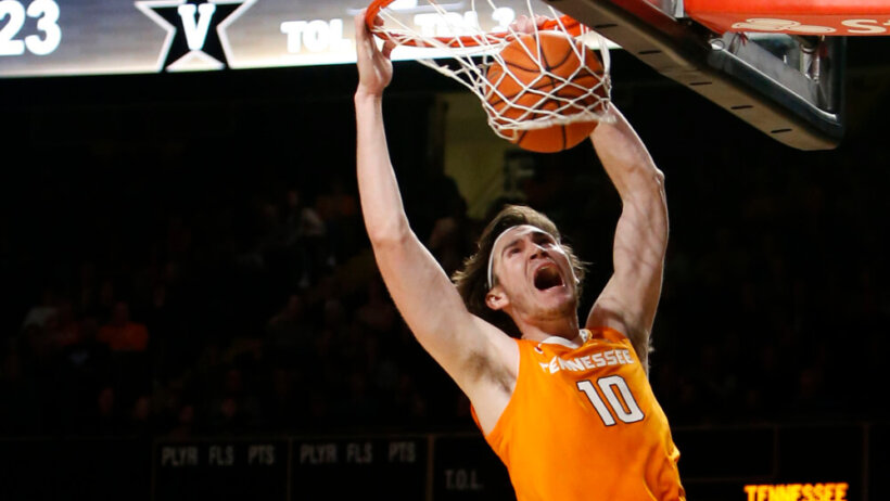 John Fulkerson dunking