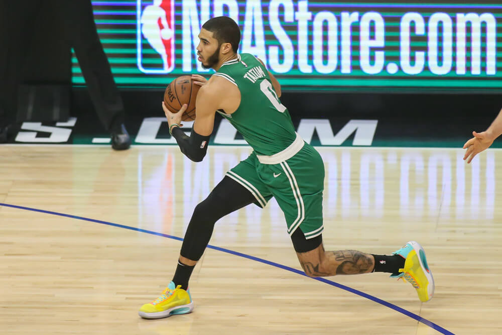 Jayson Tatum holding basketball
