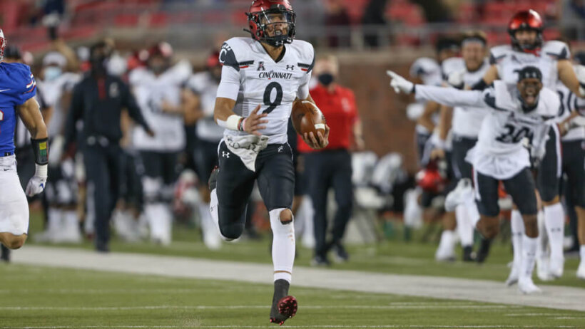 Desmond Ridder running