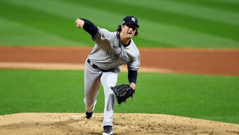 Gerrit Cole delivering a pitch