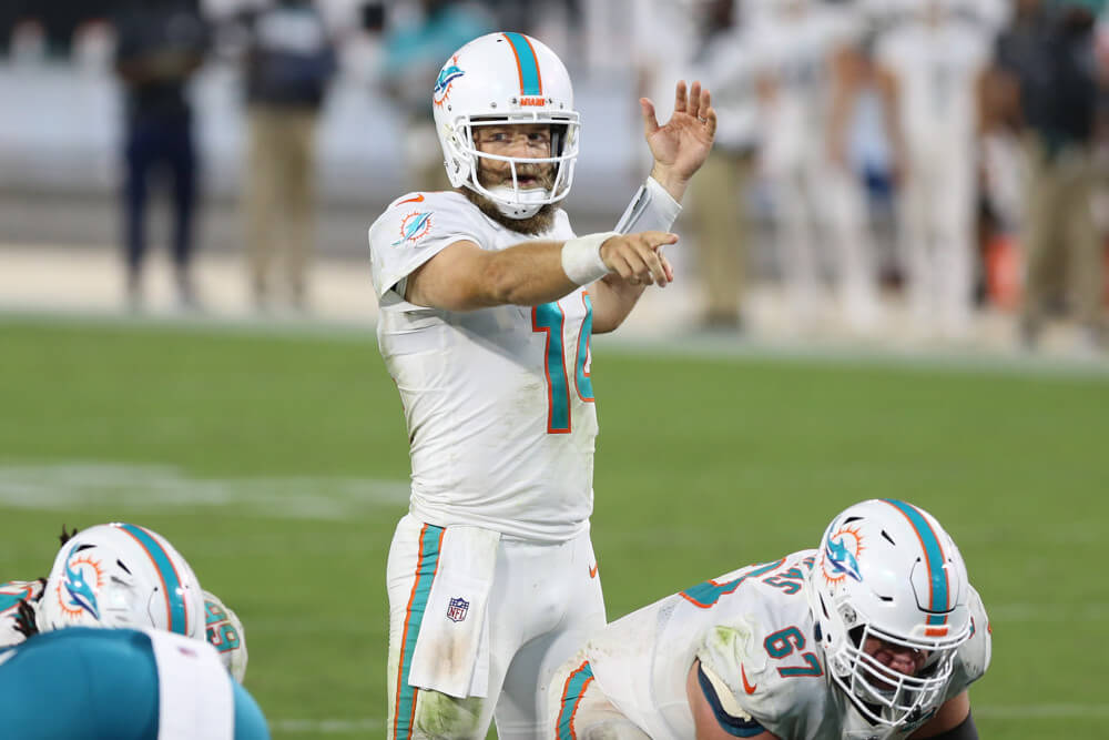 Ryan Fitzpatrick waiting for snap, pointing