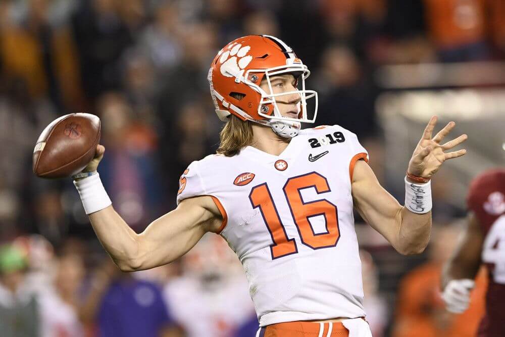 Trevor Lawrence throwing