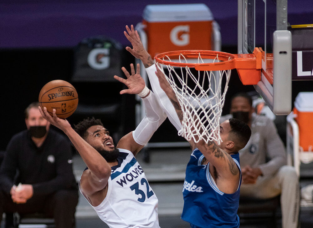 Karl-Anthony Towns contested shot at the rim