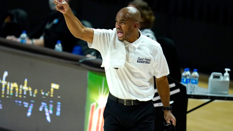 Shaheen Holloway pointing and yelling on the court