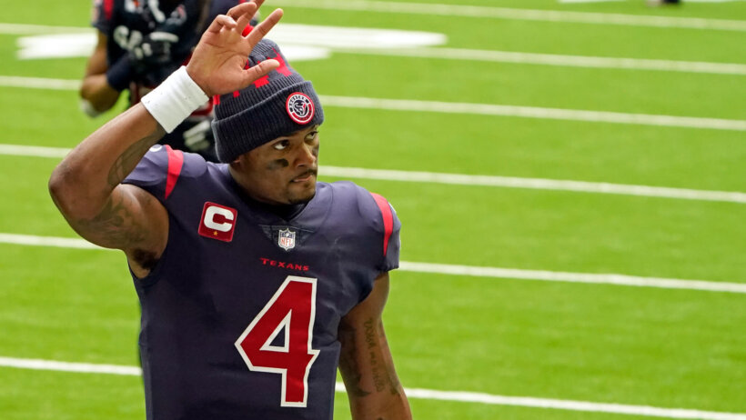 DeShaun Watson waving