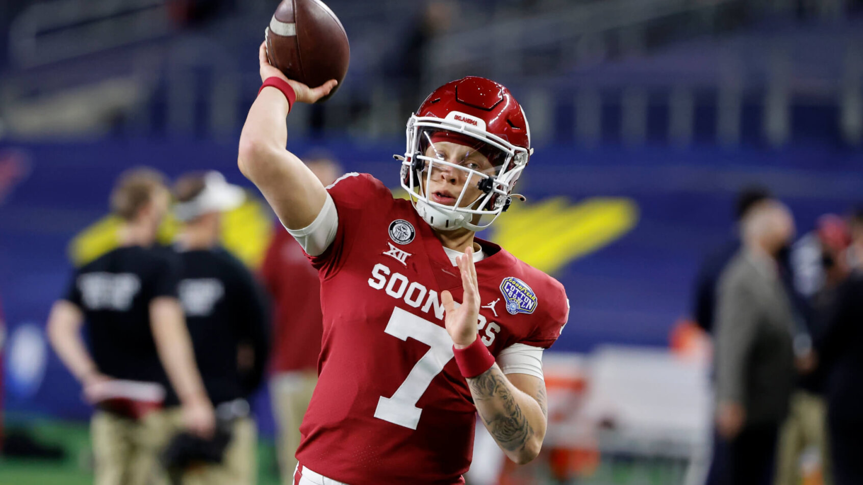 Spencer Rattler delivers a pass