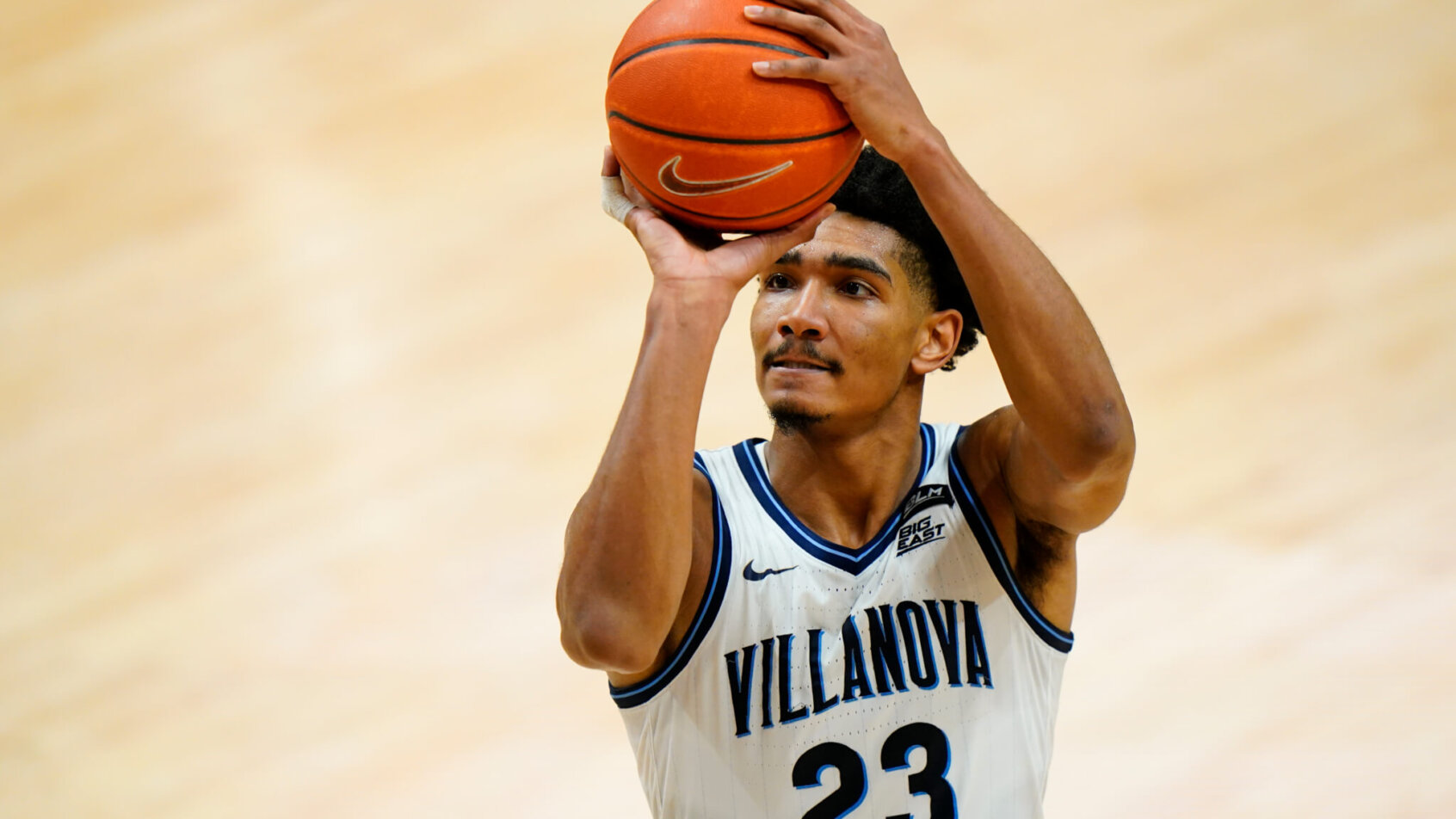 Jermaine Samuels shooting free throw