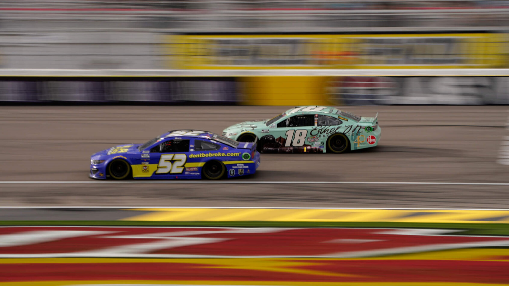 Instacart 500 Kyle Busch