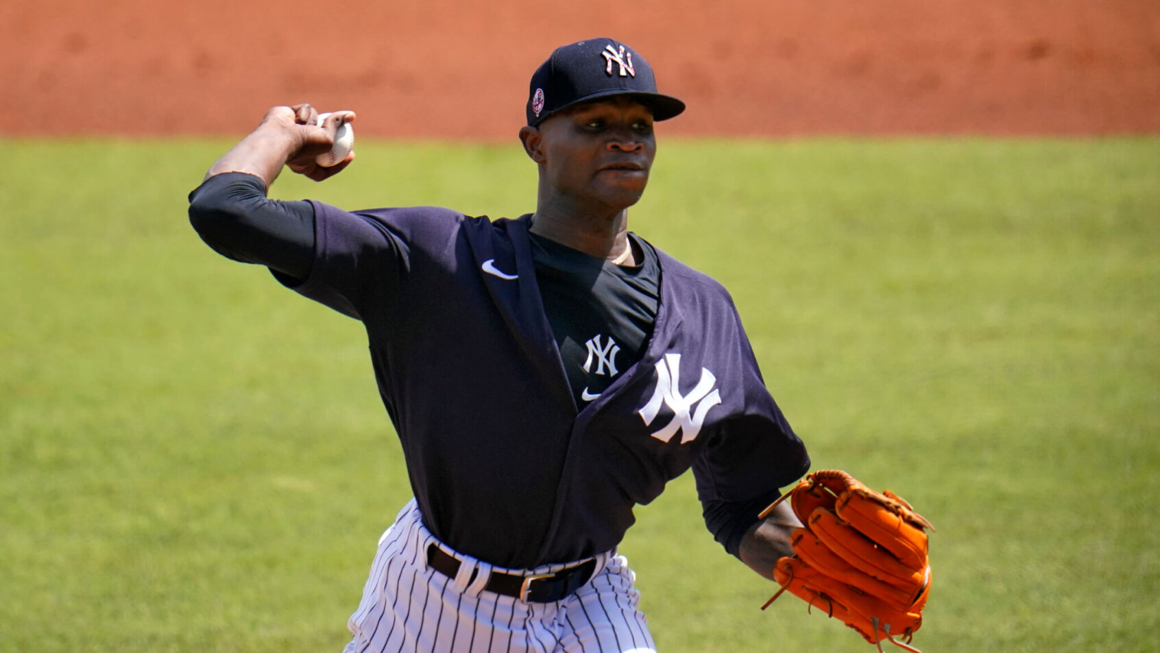 Domingo German mid-pitch