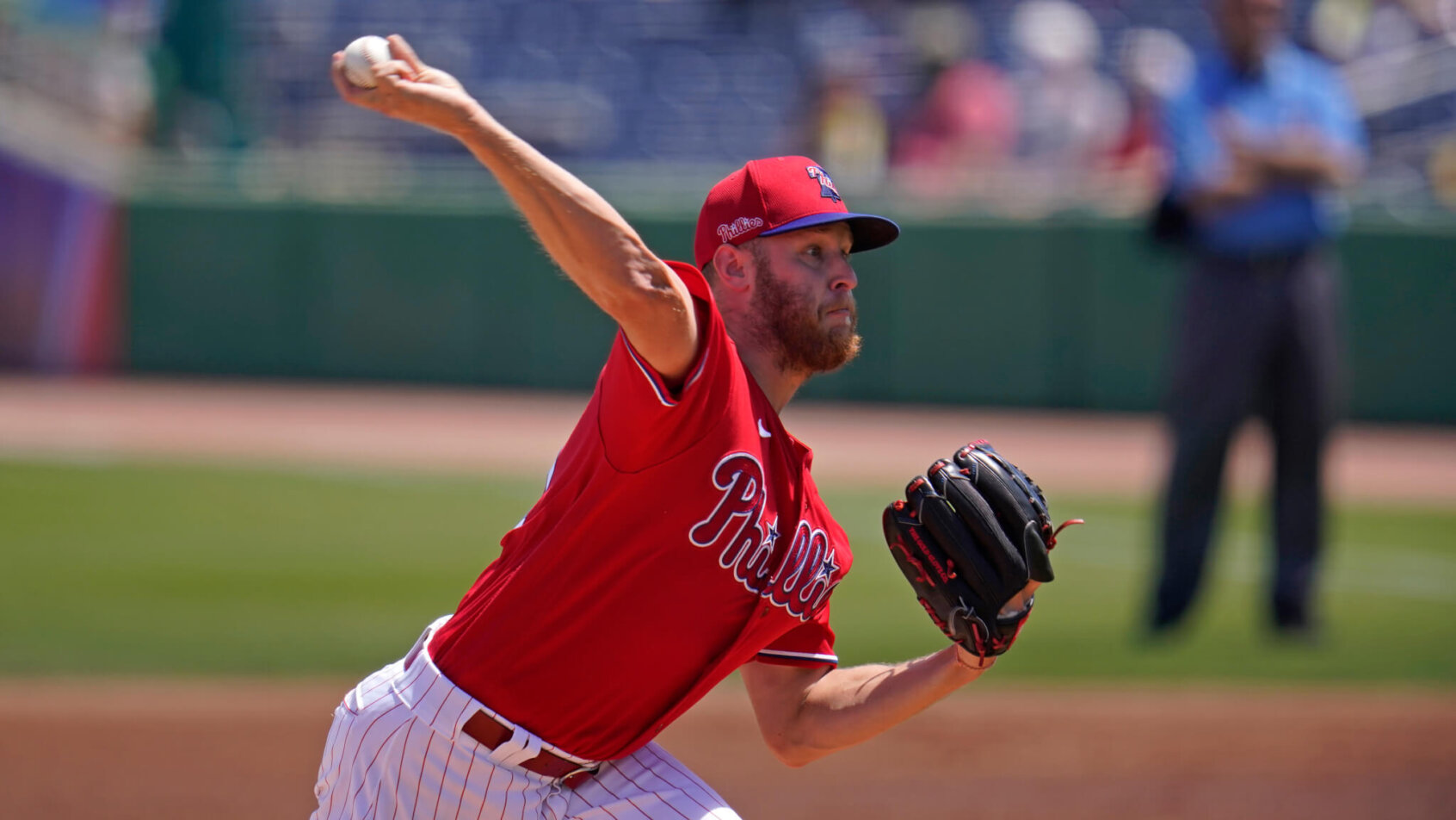 Zack Wheeler throws pitch