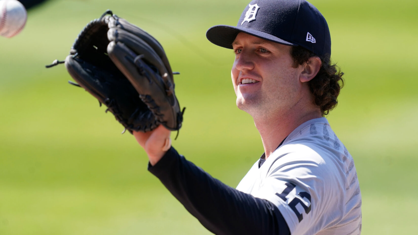 Casey Mize waiting to catch ball