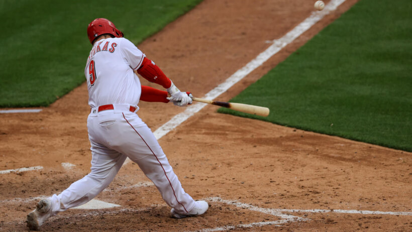 Mike Moustakas swing