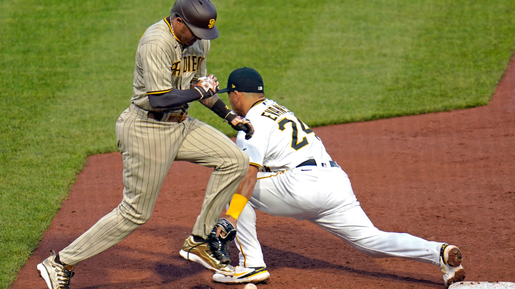 Machado running