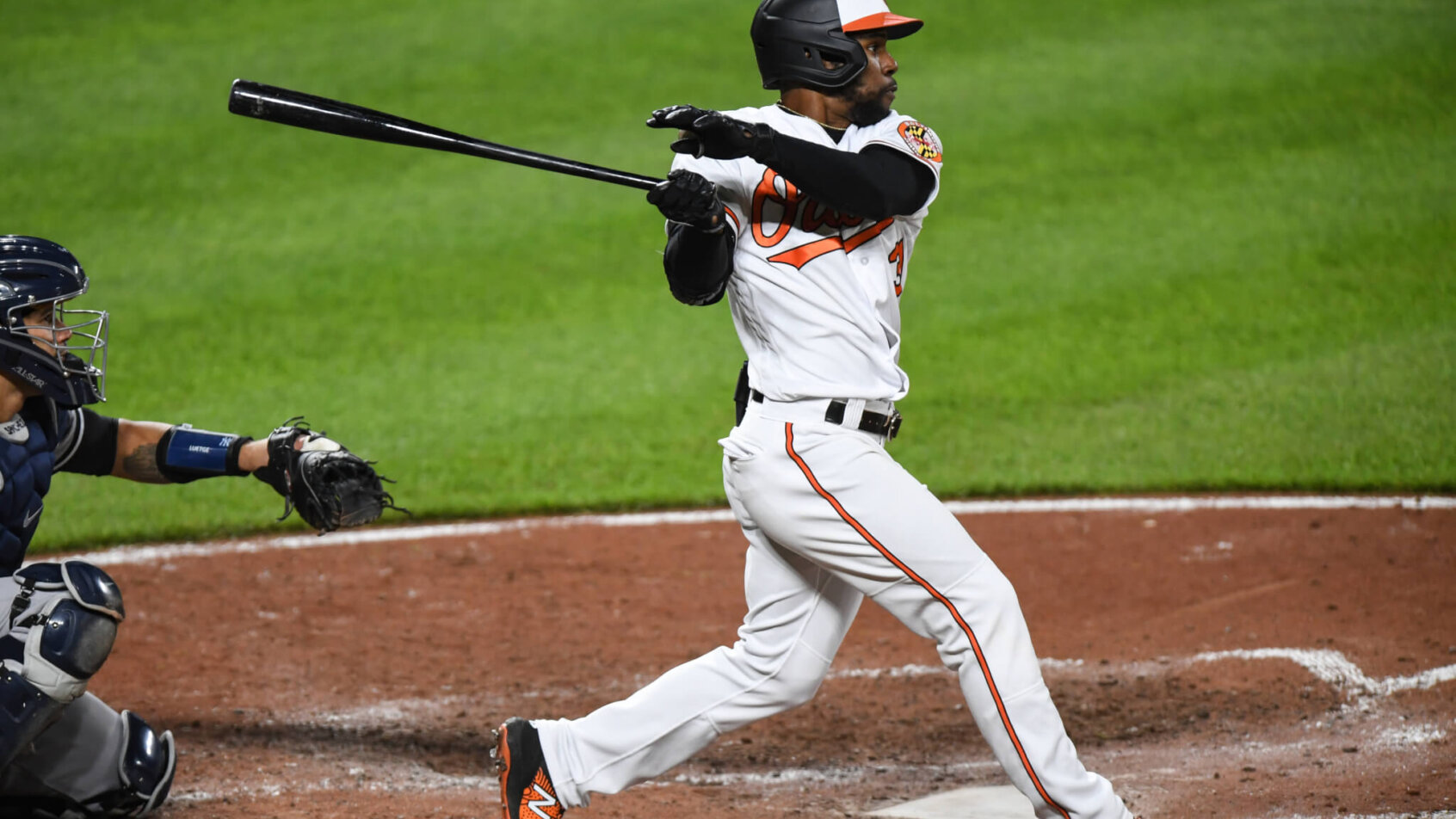 Cedric Mullins smacks a hit vs New York