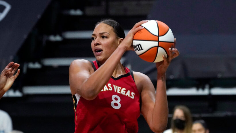 Liz Cambage