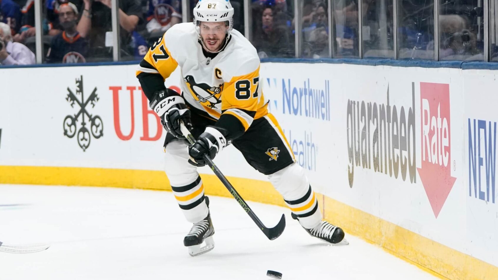 Sidney Crosby controls the puck