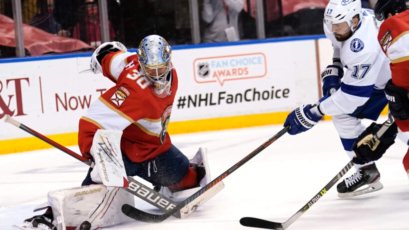 Spencer Knight right pad save