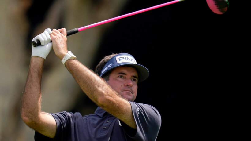 Bubba Watson swinging