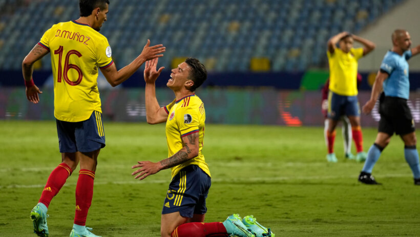 Mateus Uribe upset reaction